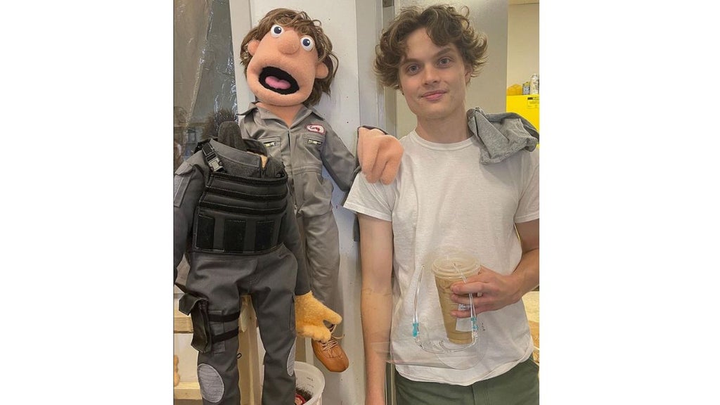 Asa Germann with his puppet double for "Gen V" Season 1 (Photo credit: Colin Penman @Colin_Penman)