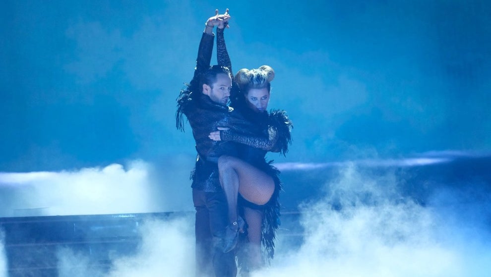 Pasha Pashkov and Ariana Madix on Week 6 of Dancing With the Stars