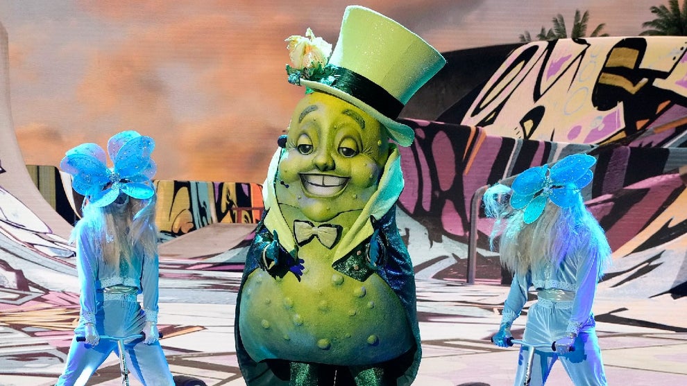masked-singer-pickle-performance