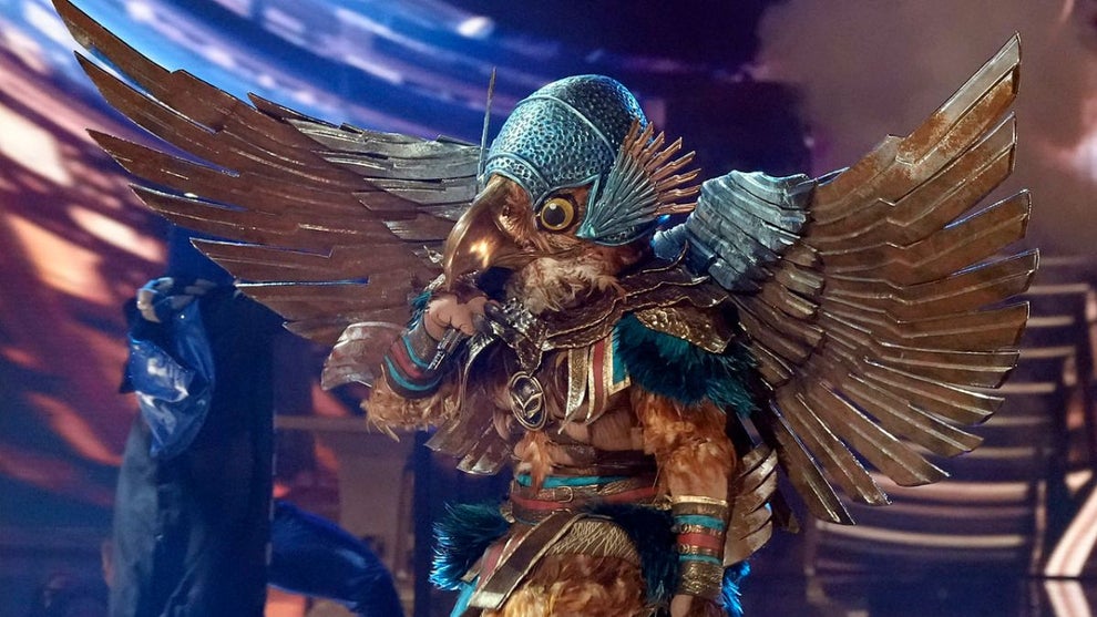 the-masked-singer-hawk-2