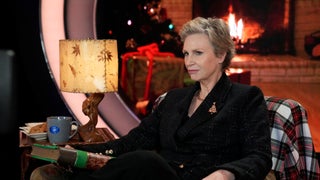 Jane Lynch Won’t Be a Total Grinch on ‘Weakest Link’ Holiday Special: ‘The Spirit of Christmas Always Wins Out’