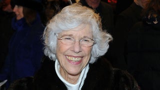 Frances Sternhagen, ‘Cheers’ and ‘Sex and the City’ Actress, Dies at 93