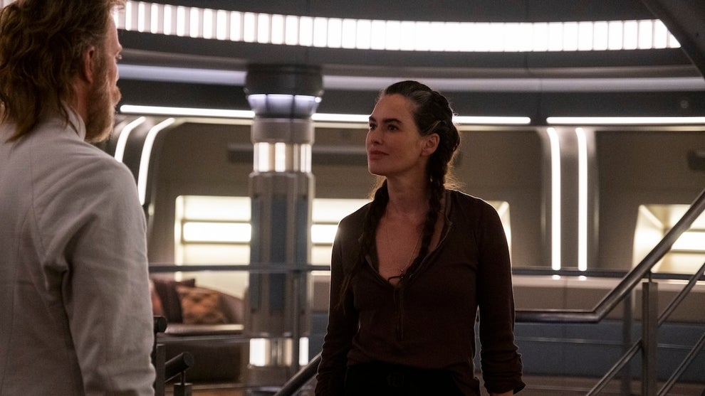 Lena Headey (R) in "Beacon 23"