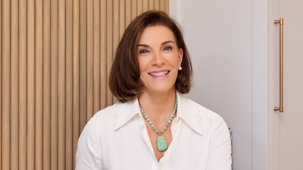 love-it-or-list-lit-hilary-farr-hgtv