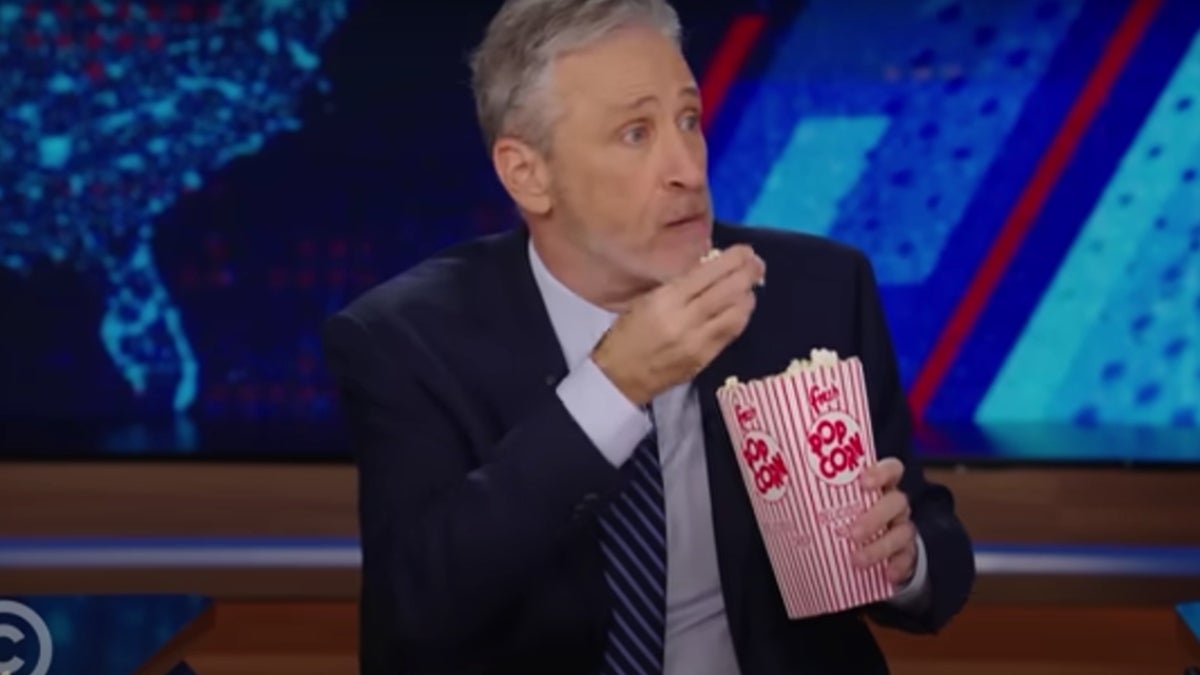 Jon Stewart Recreates Popcorn GIF in 'Daily Show' Return Video