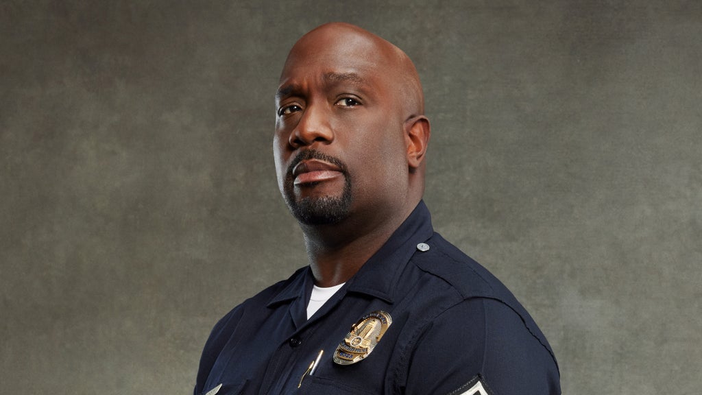 Richard T. Jones as Wade Grey in "The Rookie"