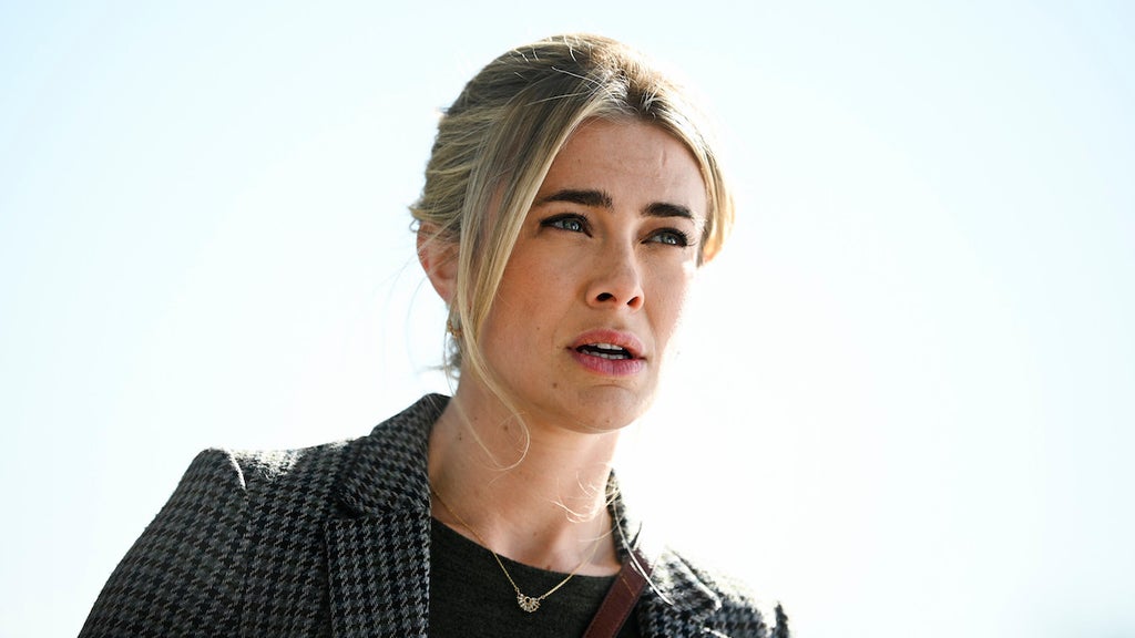 Melissa Roxburgh as Dory Shaw on "Tracker"