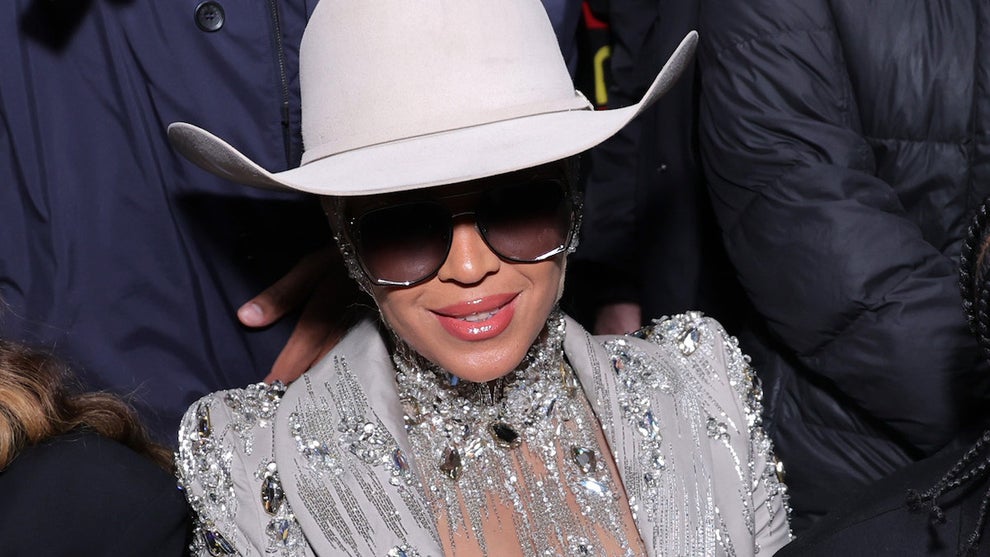 Beyoncé attends the Luar fashion show during 2024 New York Fashion Week