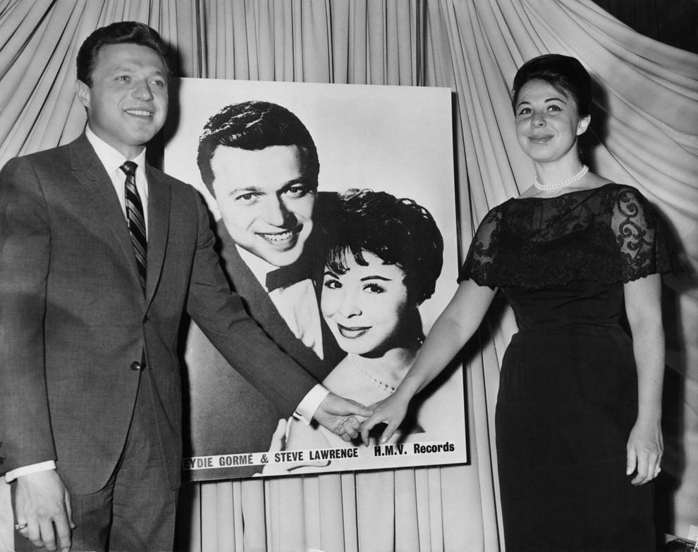 Singer Steve Lawrence, circa 1955. (Photo by Keystone/Hulton Archive/Getty Images)