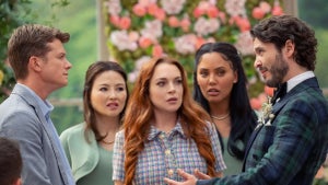 From left to right: Ed Speleers, Elizabeth Tan, Lindsay Lohan, Ayesha Curry and Alexander Vlahos in "Irish Wish" (Netflix)