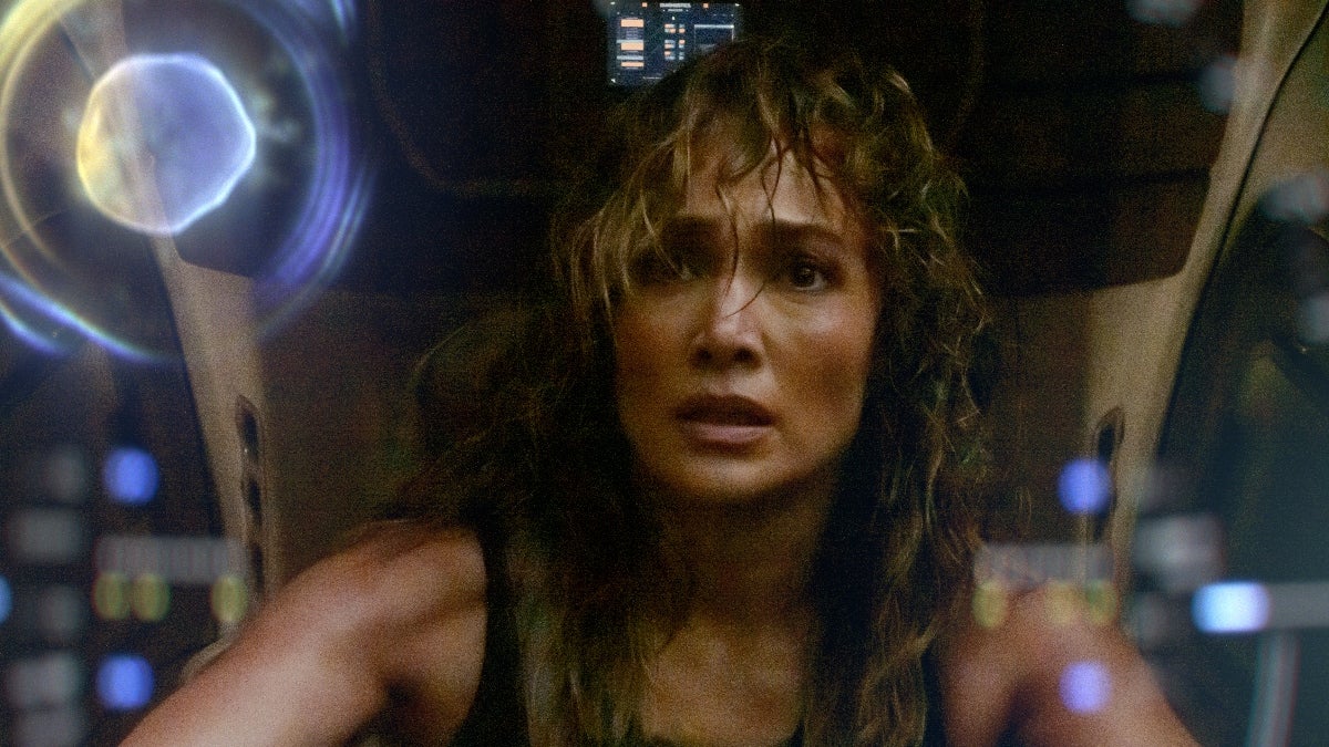 ‘Atlas’: Jennifer Lopez Hunts a Murderous AI, Fights in a Giant Robot Suit in Trailer for Netflix Movie