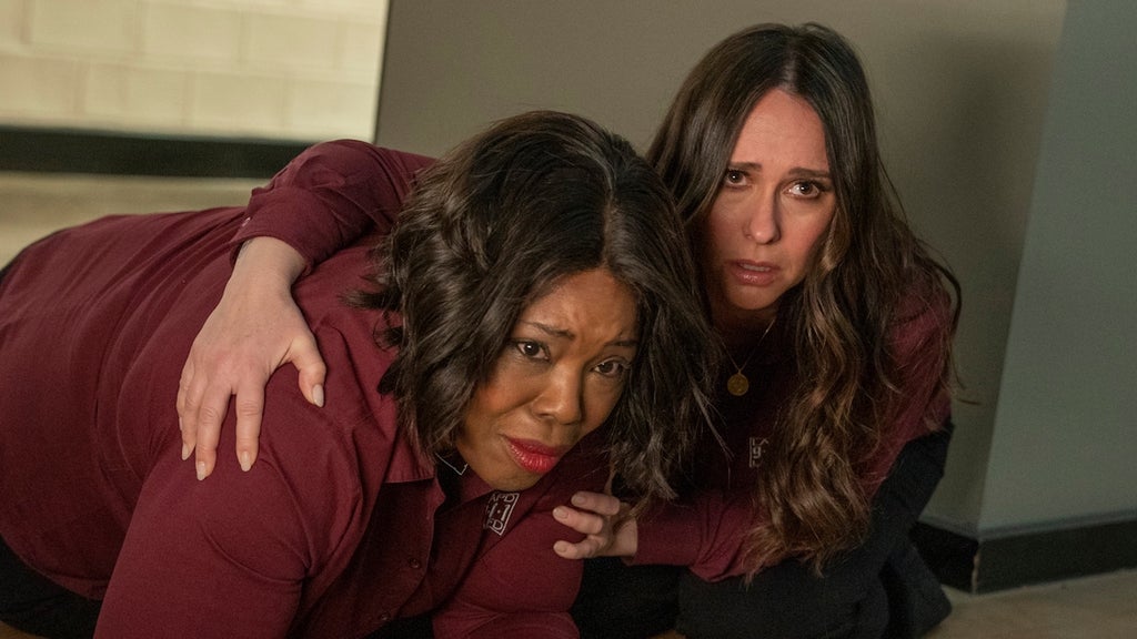 Chiquita Fuller and Jennifer Love Hewitt in "9-1-1"
