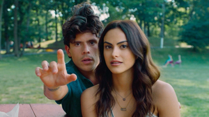 Rudy Mancuso and Camila Mendes in "Música" (Prime Video)