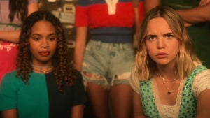 From left to right: Faran (Zaria) and Imogen (Bailee Madison) in "Pretty Little Liars: Summer School" (Max)