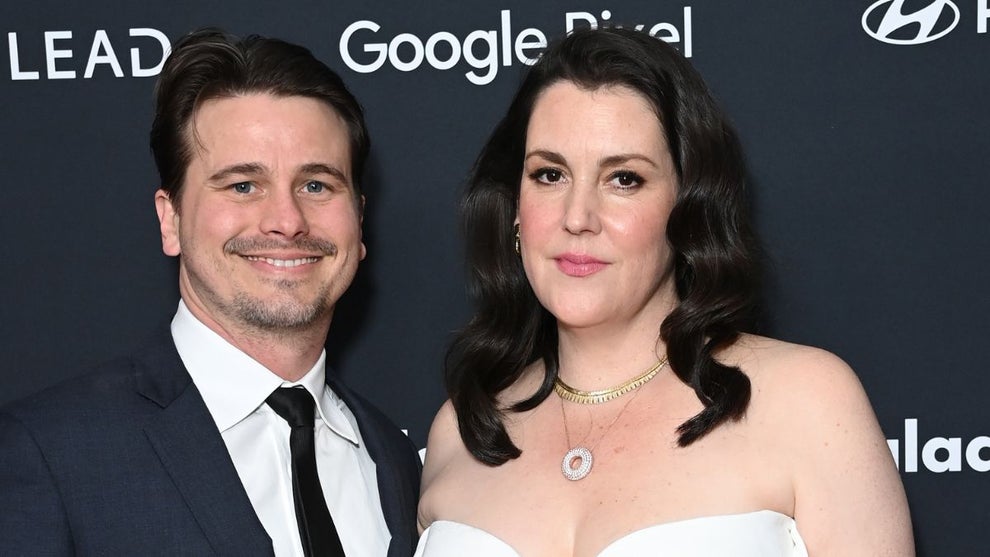 Jason Ritter and Melanie Lynskey (Getty Images)
