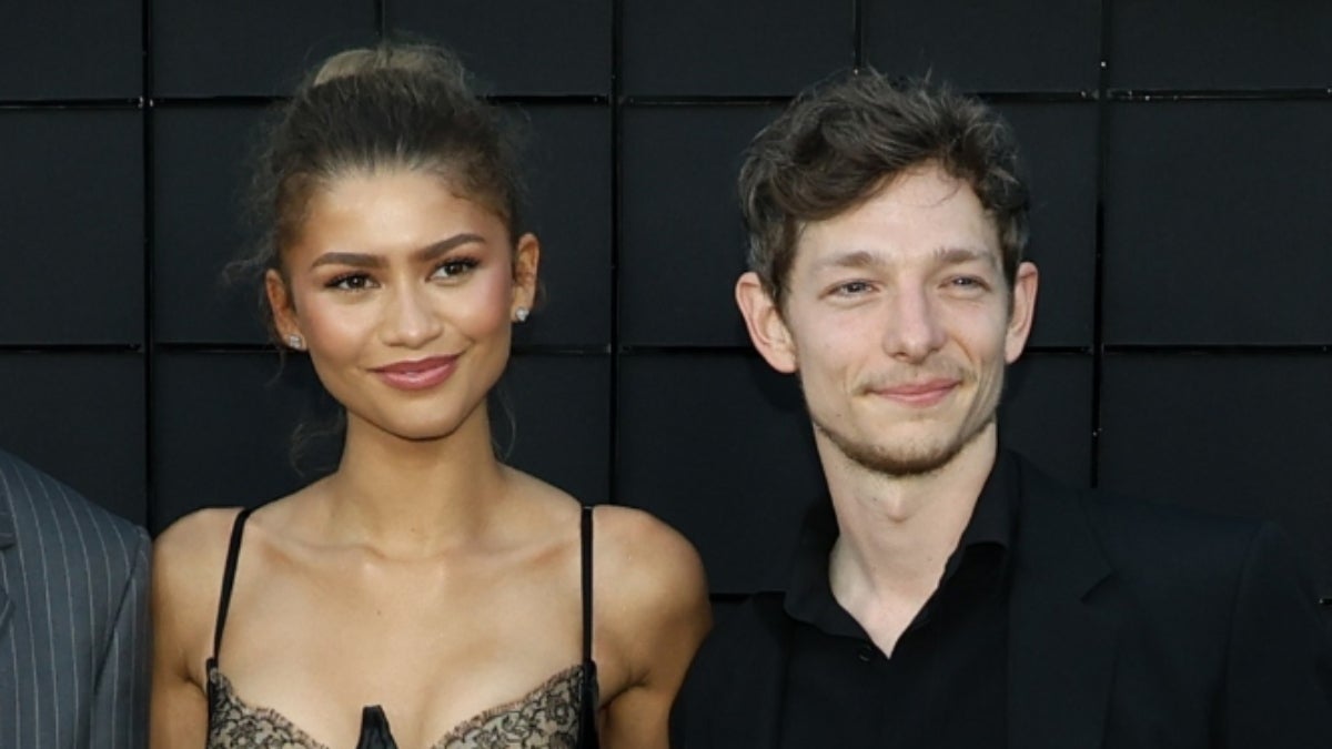 Zendaya Is Blown Away by ‘Challengers’ Costar Mike Faist’s Connection to ‘Past Lives’ | Video