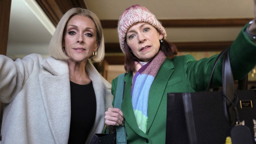 Jane Krakowski guests on “Elsbeth” with series star Carrie Preston as Elsbeth Tascioni