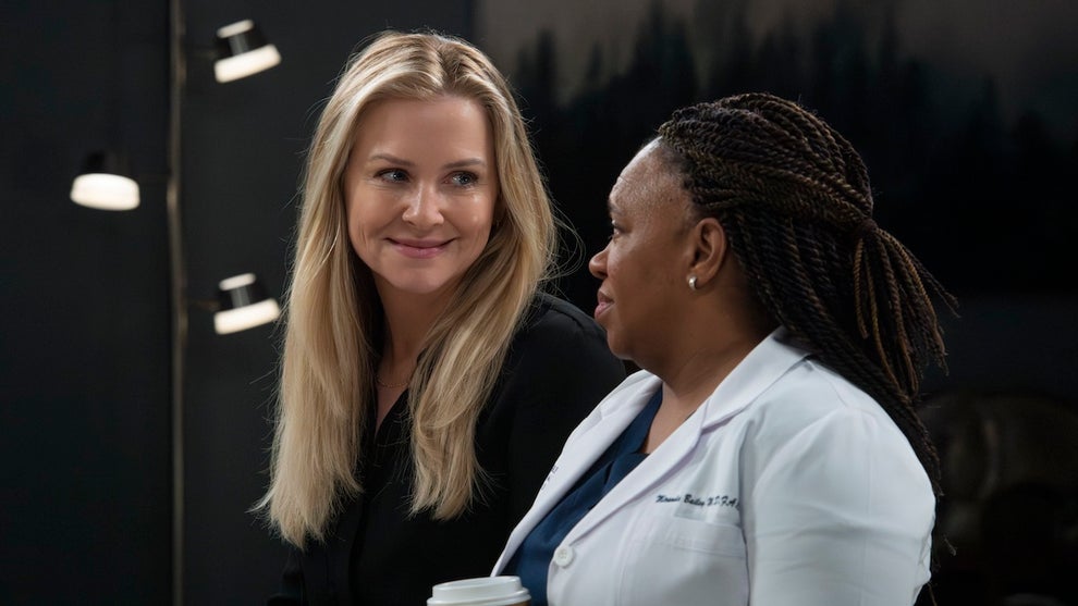 greys-anatomy-jessica-capshaw-chandra-wilson-disney-bonnie-osborne