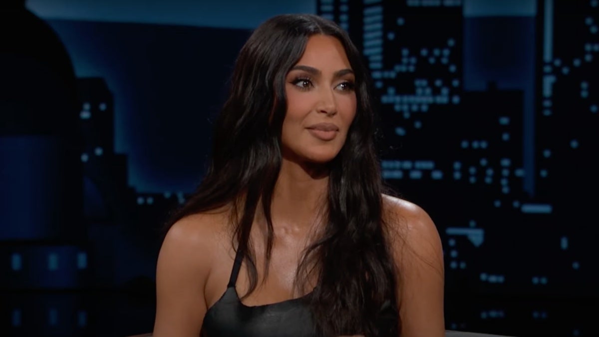 Kim Kardashian Debunks Rumor She Has 6 Toes, Confirms She Had a Birthday at Neverland Ranch on ‘Kimmel’ | Video