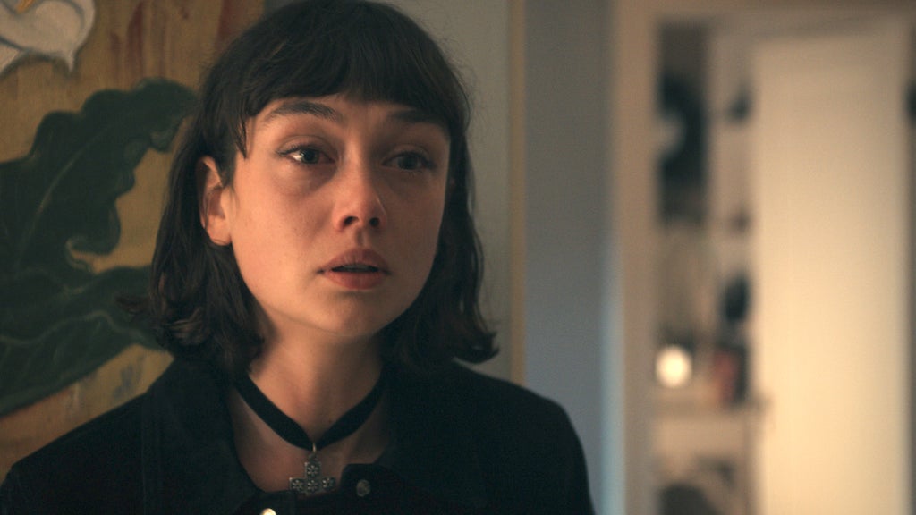 Sydney Chandler as Olivia in "Sugar"