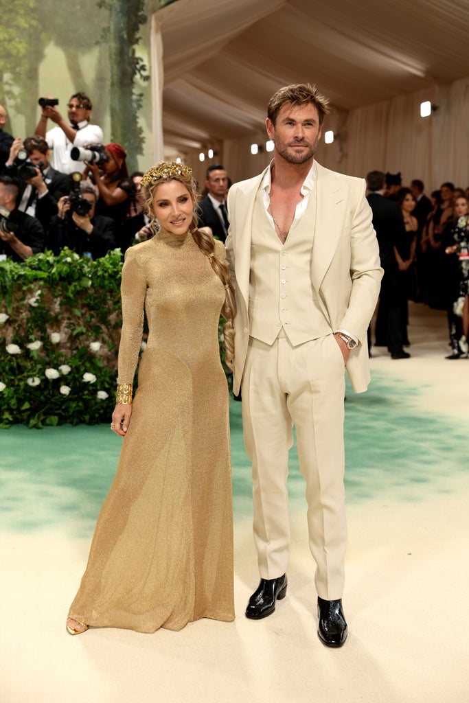 Elsa Pataky and Chris Hemsworth attend The 2024 Met Gala Celebrating "Sleeping Beauties: Reawakening Fashion" at The Metropolitan Museum of Art on May 06, 2024 in New York City.