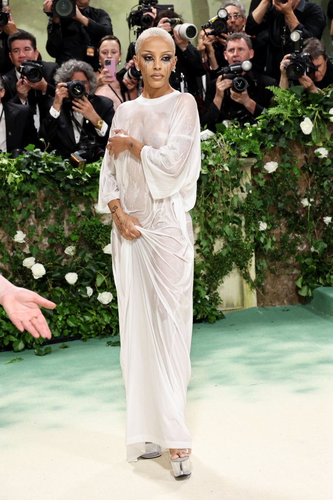 Doja Cat attends The 2024 Met Gala Celebrating "Sleeping Beauties: Reawakening Fashion" at The Metropolitan Museum of Art on May 06, 2024 in New York City.