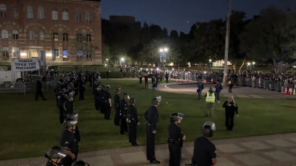 LAPD masses on UCLA protest encampment