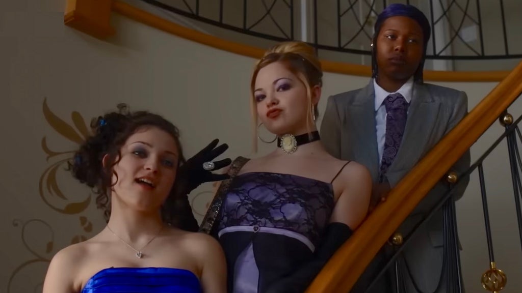 Izzy G, Chloe Guidry and Aiyana Goodfellow in "Under the Bridge"