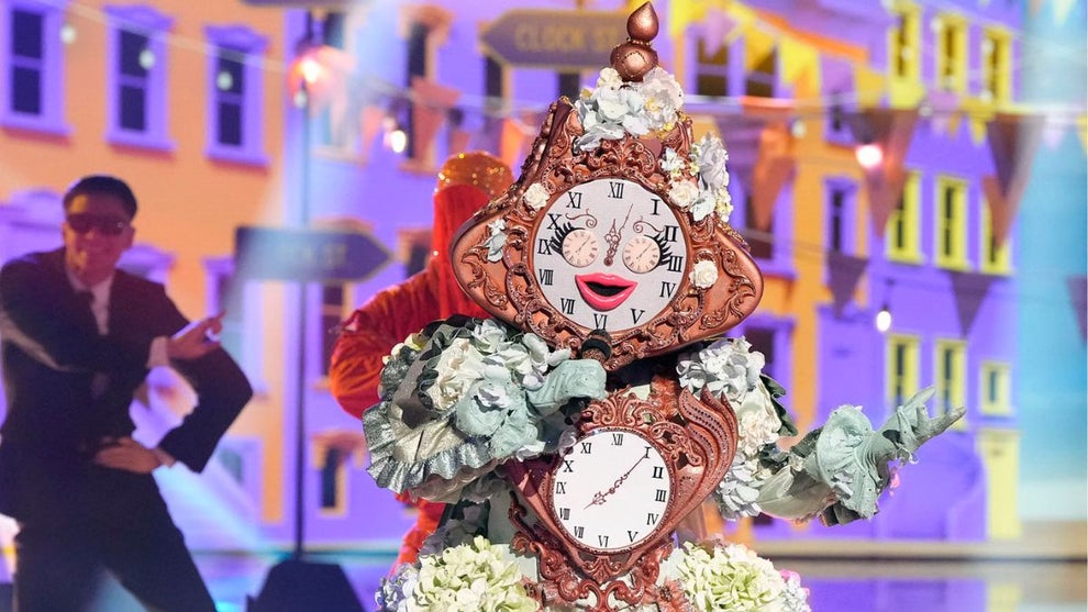 masked-singer-clock
