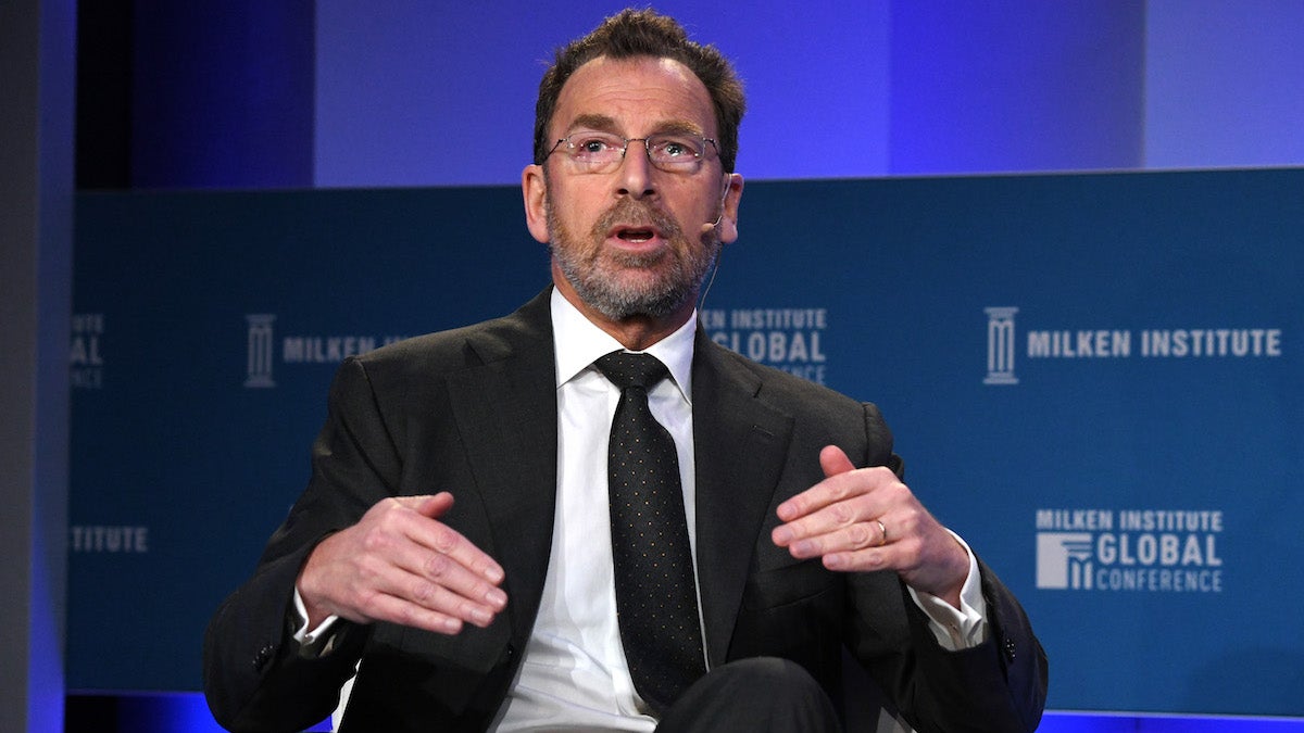 Paramount Shares Climb 7% as Edgar Bronfman Jr. Prepares Bid