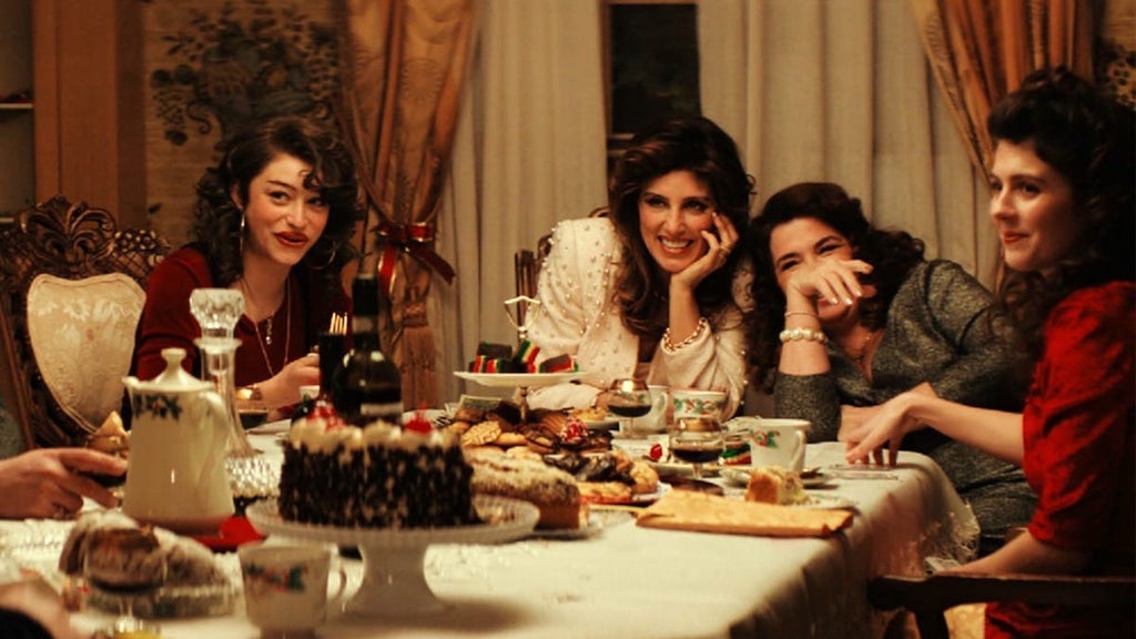 Jennifer Esposito (center) in "Fresh Kills"