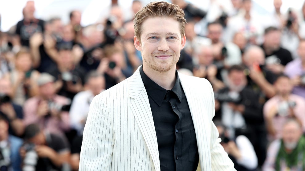 Joe Alwyn attends the "Kinds Of Kindness" Photocall at the 77th annual Cannes Film Festival at Palais des Festivals on May 18, 2024 in Cannes, France