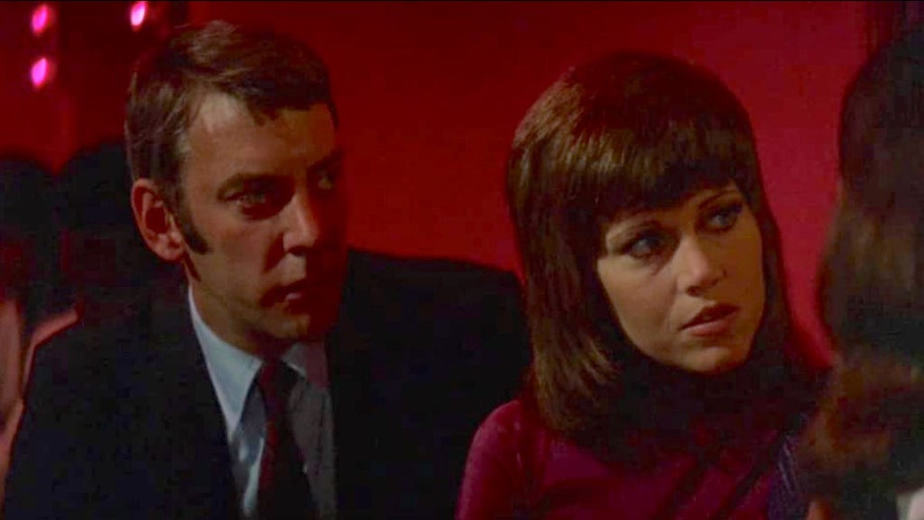 Donald Sutherland and Jane Fonda in "Klute"