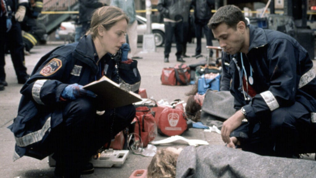 Kim Raver, Bobby Cannavale in "Third Watch"