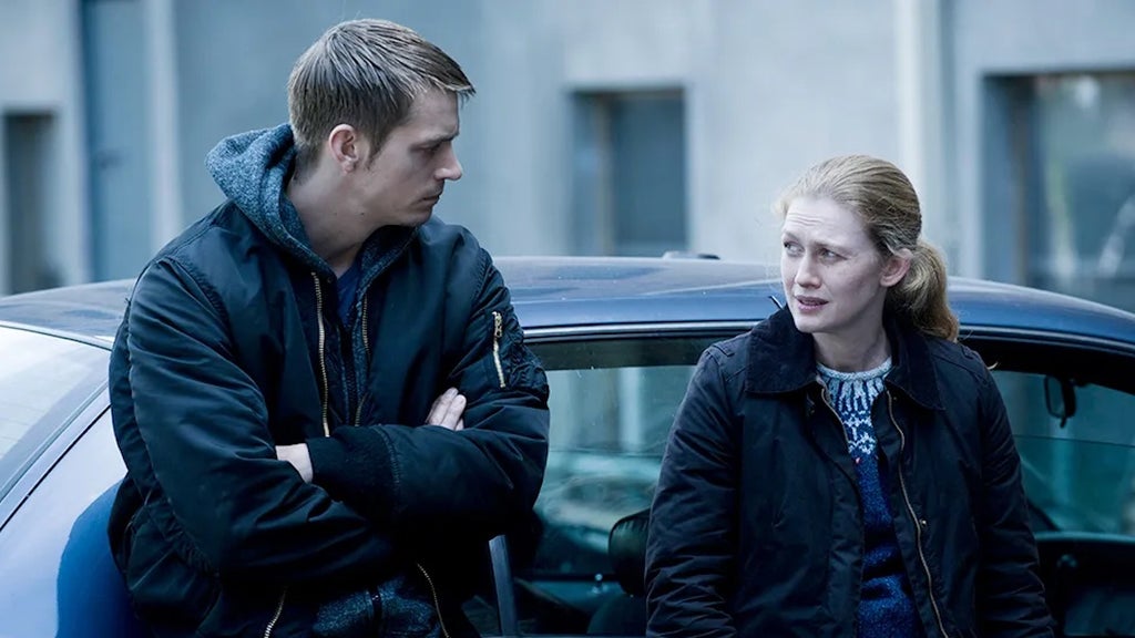 Joel Kinnaman, Mireille Enos in "The Killing"