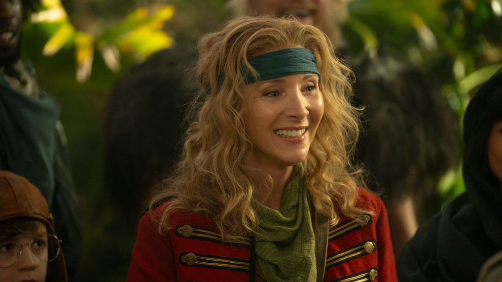Lisa Kudrow in "Time Bandits" (Credit: Apple TV+)