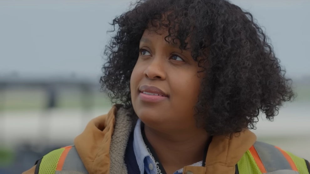 Natasha Rothwell How to Die Alone Hulu