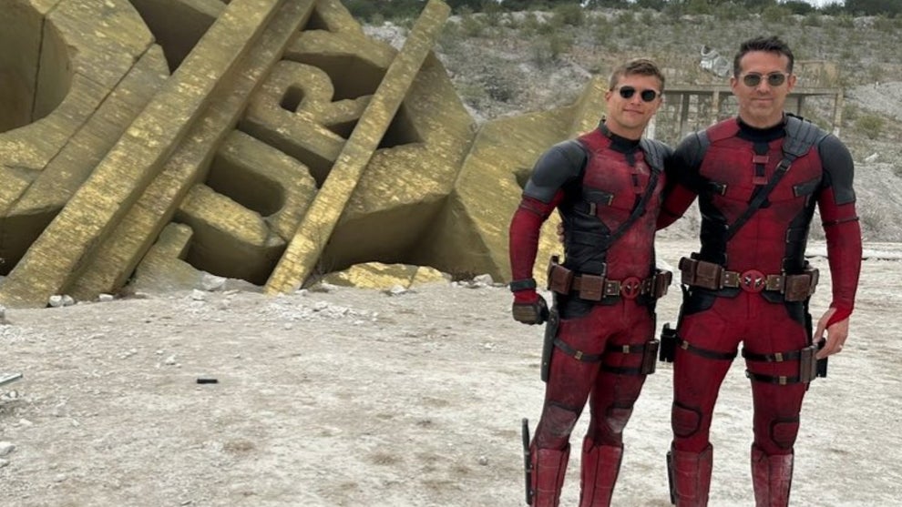 Ryan Reynolds and Alex Kyshkovych on the set of "Deadpool & Wolverine" (Credit: X)