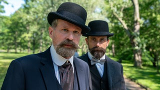 Cary Elwes and Malcolm McDowell Bring 1900s Financial Crisis to Life in ‘The Panic’ | Exclusive Photos