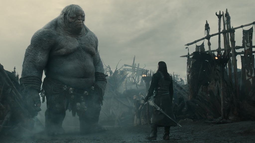 lord-of-the-rings-rings-of-power-troll-prime-video