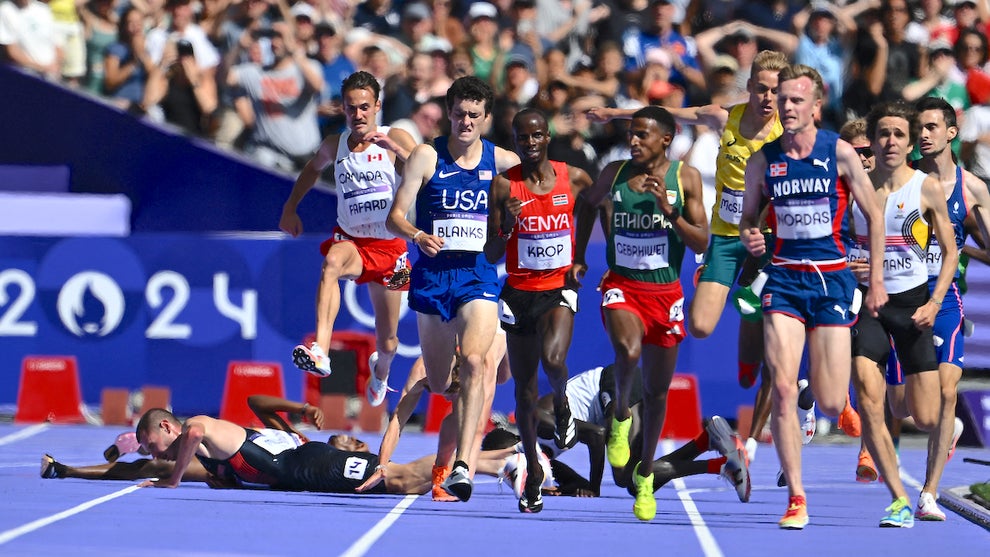 Several runners fell during the men's 500m heat on Aug. 7