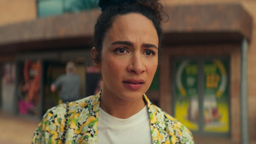 Aurora Perrineau as Riddy in "Kaos" (Netflix)