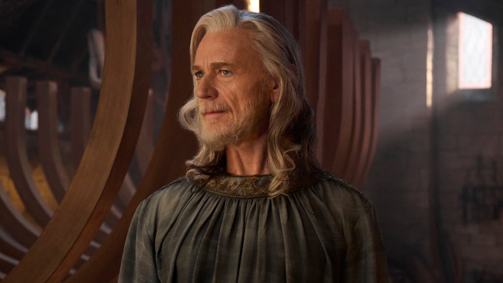 the-lord-of-the-rings-rings-of-power-ben-daniels