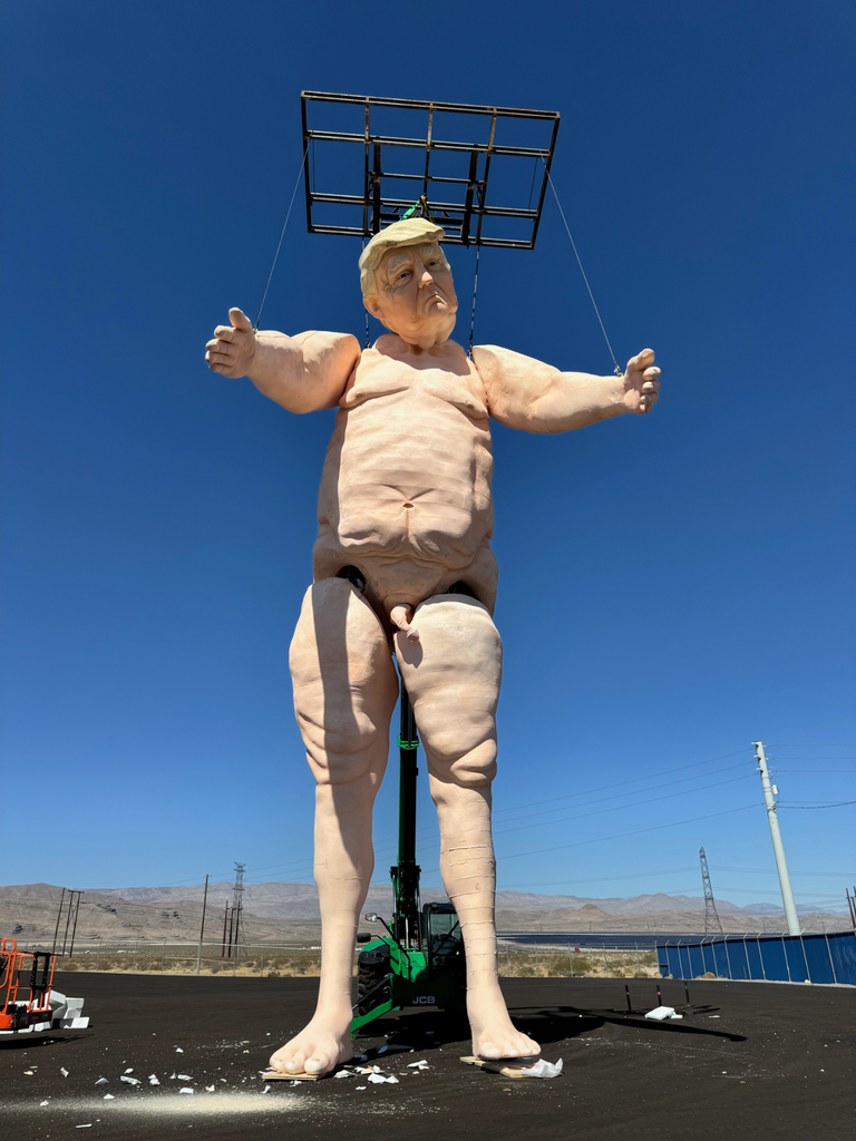 The Crooked and Obscene Giant, Naked Trump Marionette