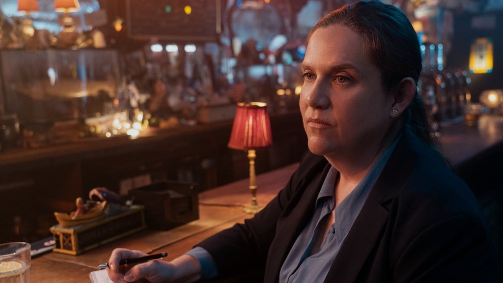 Donna Lynne Champlin as Nikki Henry in "The Perfect Couple." (Credit: Liam Daniel/Netflix)