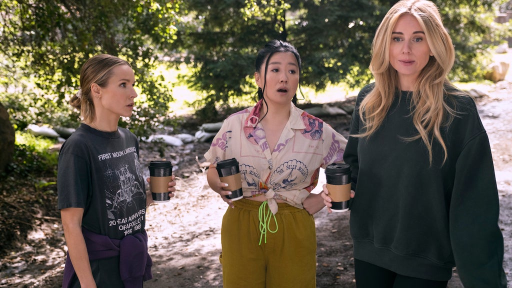 Kristen Bell as Joanne, Sherry Cola as Ashley, Justine Lupe as Morgan in episode 105 of "Nobody Wants This." (Credit: Adam Rose/Netflix)