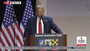 Donald Trump slurs speech, insults Detroit in aimless speech in detroit