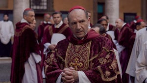 conclave-ralph-fiennes