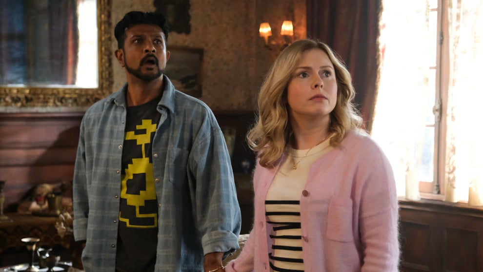"Ghosts" Season 4 (Credit: CBS)