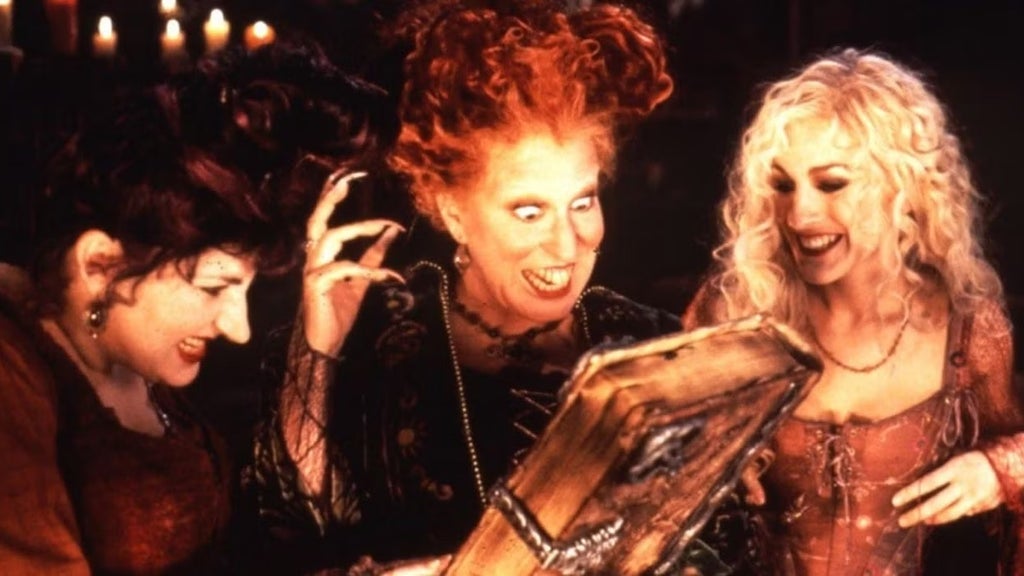 "Hocus Pocus" (Credit: Walt Disney Studios)